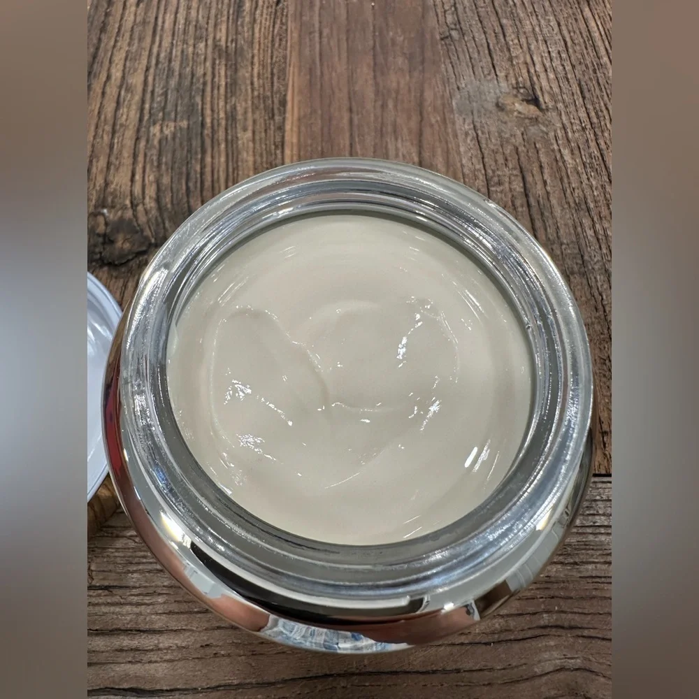 Lancôme Absolue Soft Body Balm gold Jar